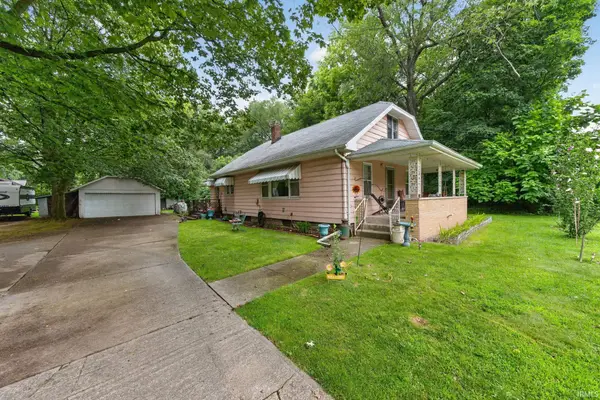 59359 Locust Road, South Bend, IN 46614