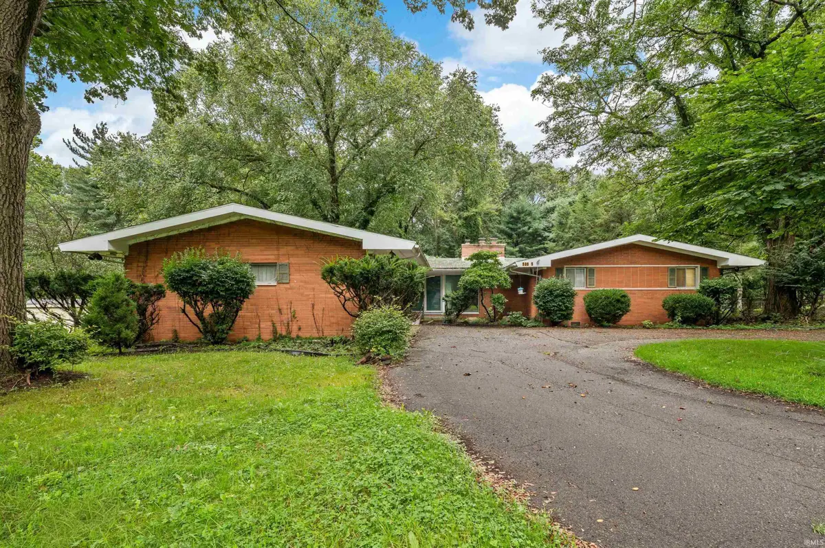 52585 Brooktrails Drive, South Bend, IN 46637 - #1