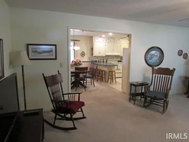 634 E Tenth Street, Mount Vernon, IN 47620 - #3