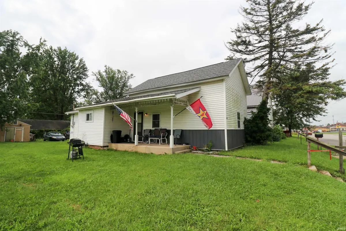 320 E Water Street, Hartford City, IN 47348 - #1