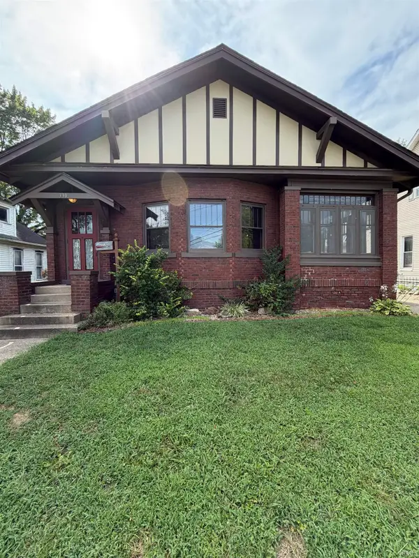 330 S Jefferson Street, Bloomfield, IN 47424