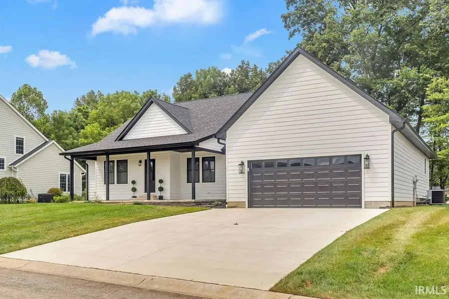 829 Spyglass Hill Drive, Bedford, IN 47421 - #2