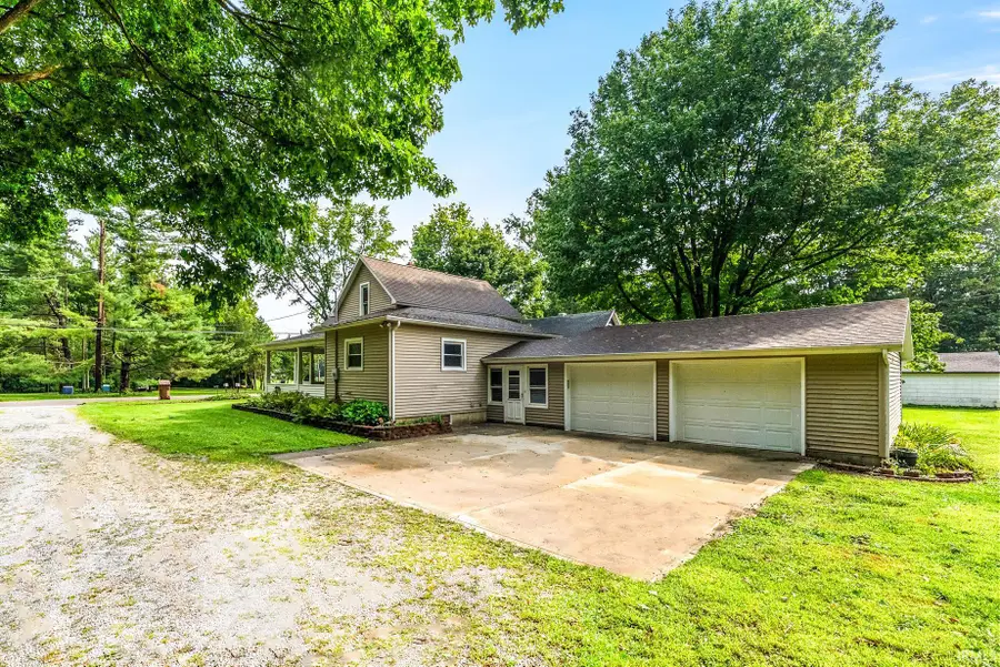 907 E 2nd Street Ext Street, North Manchester, IN 46962 - #3