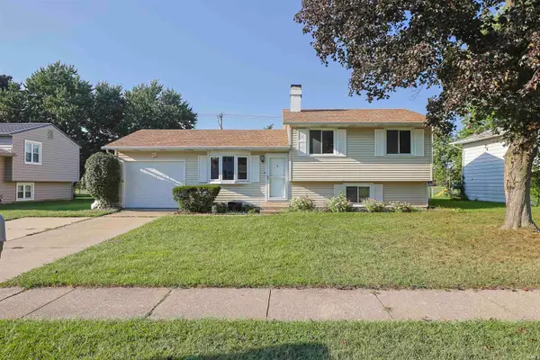 2934 Colonial Drive, Mishawaka, IN 46544