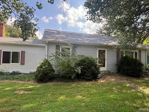 3374 E State Road 64 Highway, Winslow, IN 47598
