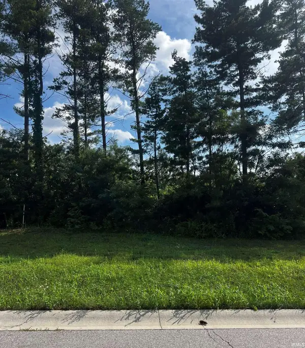 637 Skillet Avenue, Huntertown, IN 46748