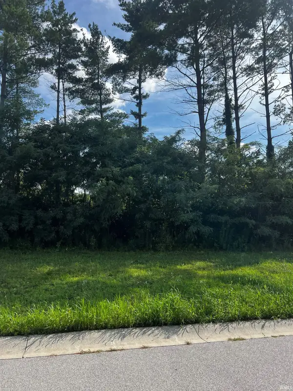 655 Skillet Avenue, Huntertown, IN 46748