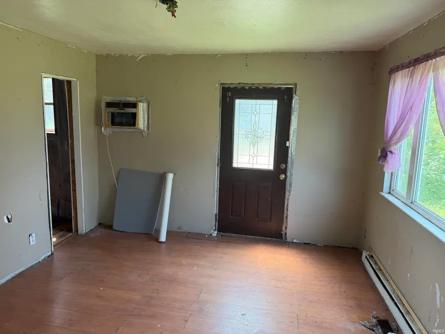 116 W Grissom Avenue, Mitchell, IN 47446 - #3