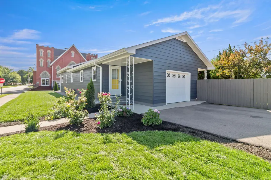 304 S Walnut Street, Fairmount, IN 46928 - #2