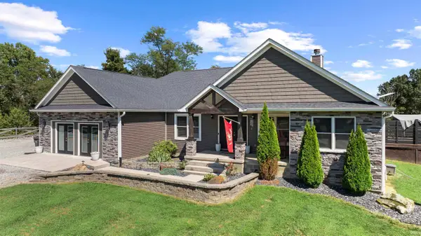 11484 E St Rd 58, Bloomfield, IN 47424