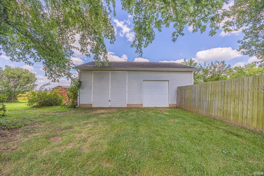 1040 W 6th Street, Huntingburg, IN 47542 - #2