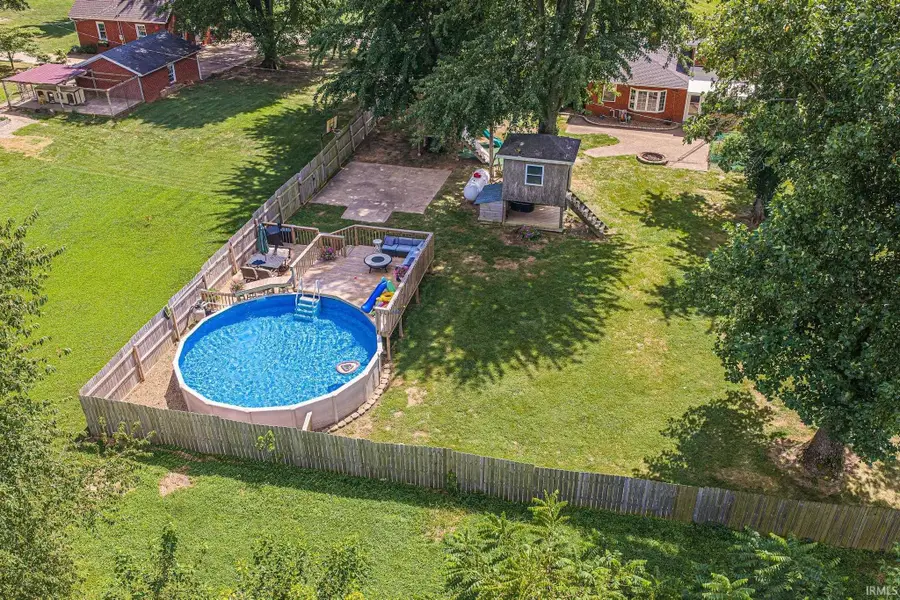 1040 W 6th Street, Huntingburg, IN 47542 - #3
