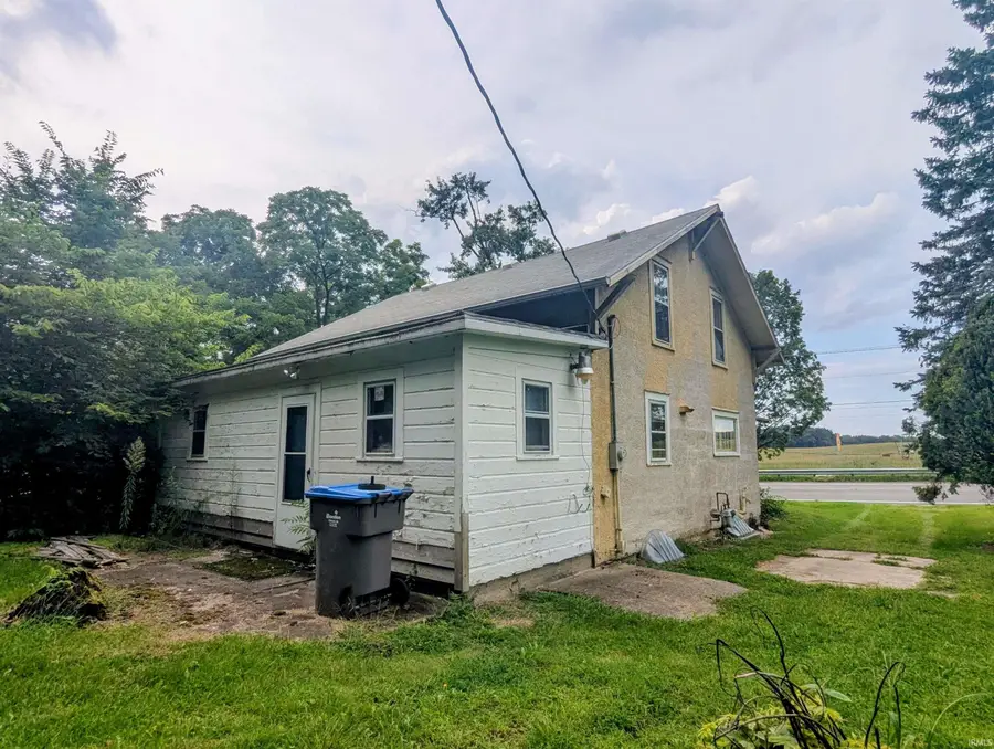 2206 Lincoln Avenue, Goshen, IN 46528 - #3
