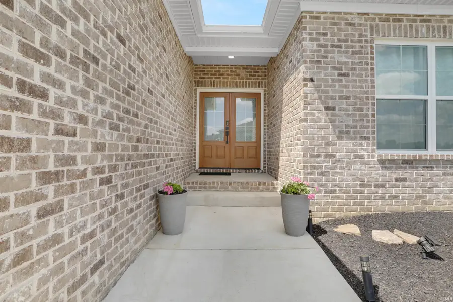3581 Sand Drive, Newburgh, IN 47630 - #3