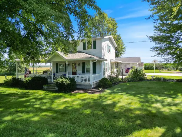 2878 S 775 West Road, Mentone, IN 46539