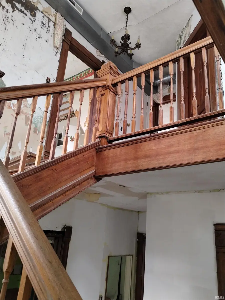 117 E Main Street, Van Buren, IN 46991 - #2