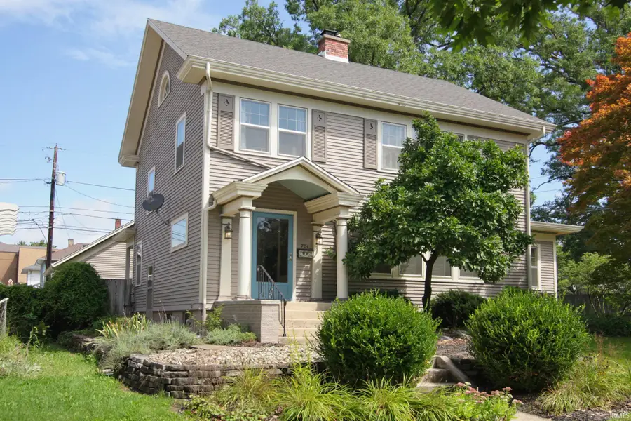 704 W Oakdale Drive, Fort Wayne, IN 46807 - #3