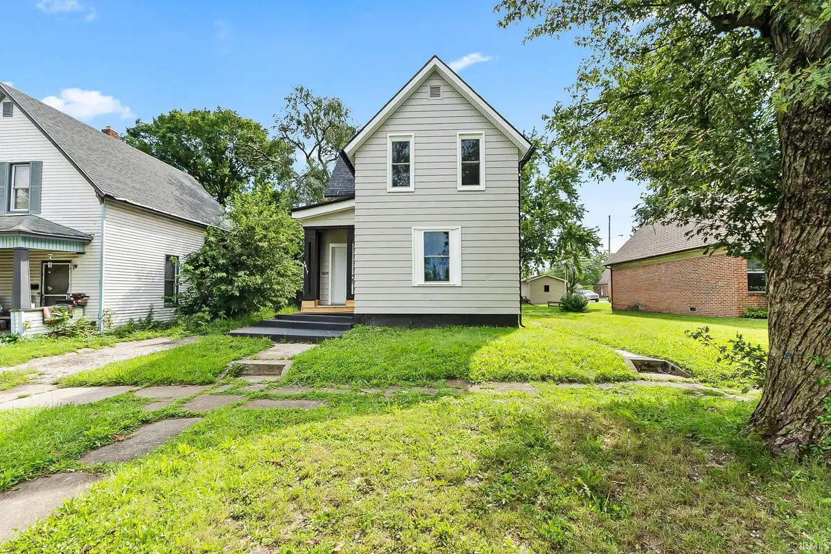 2817 John Street, Fort Wayne, IN 46806 - #1