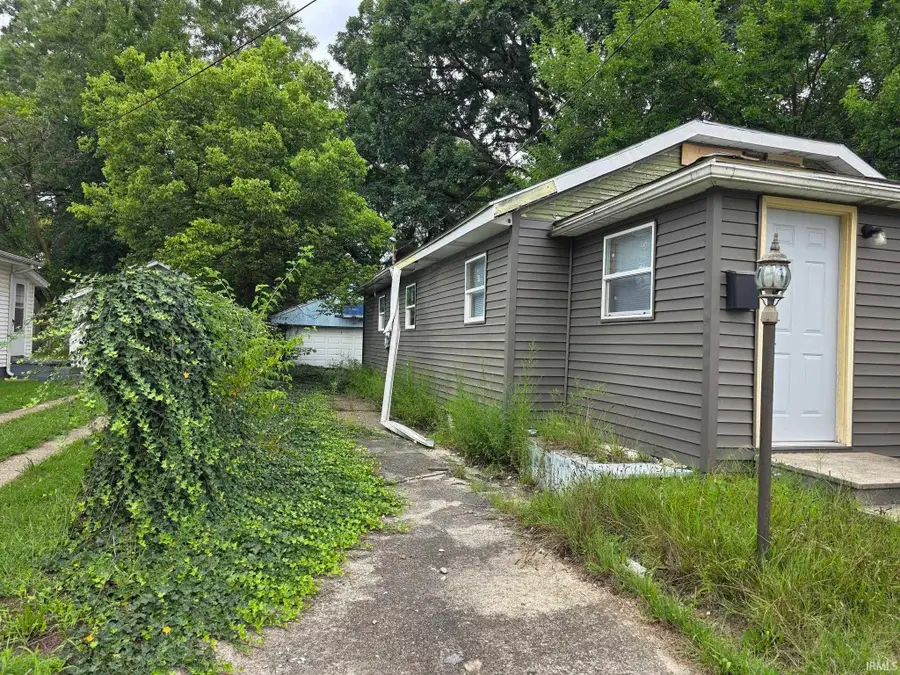 1717 Robinson Street, South Bend, IN 46613 - #2