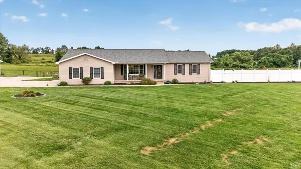 2108 E Antioch Road, Bloomfield, IN 47424