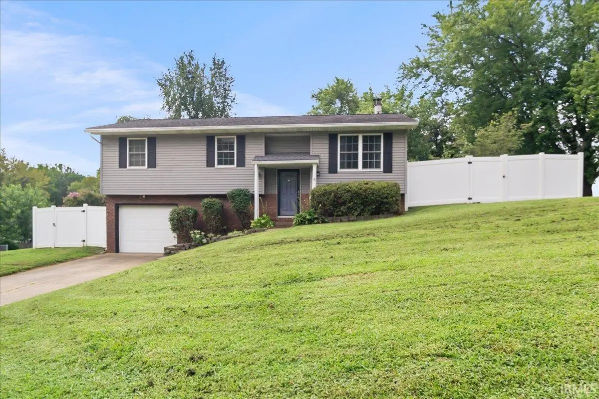 6899 Pleasant Valley Court, Newburgh, IN 47630 - #1