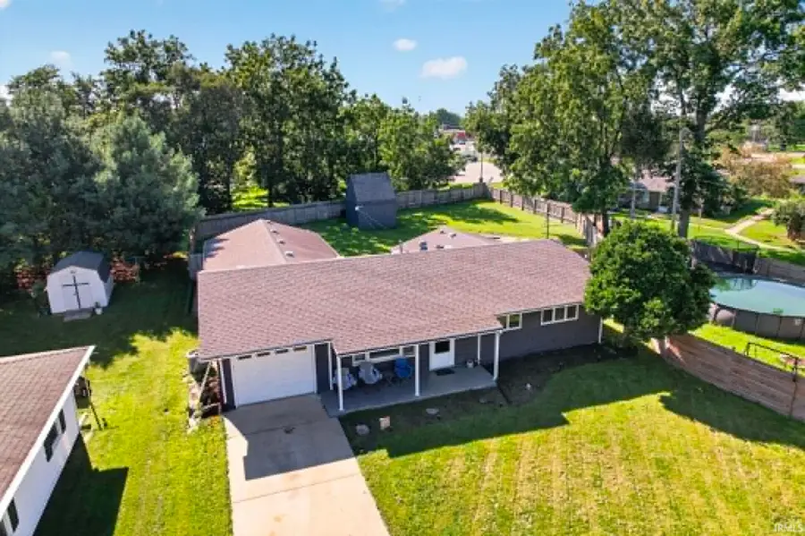 806 N Pine Lane, Monticello, IN 47960 - #3