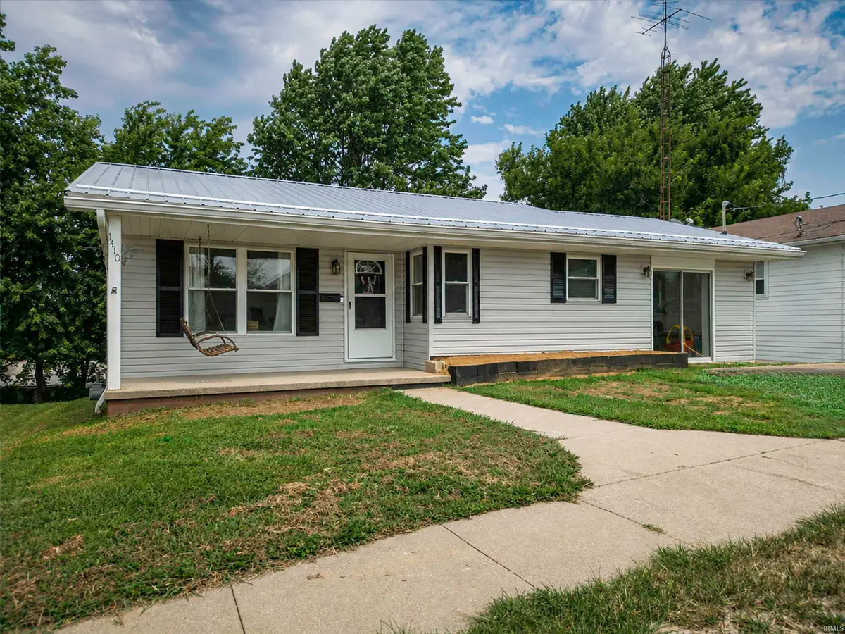 1410 E Poplar Street, Petersburg, IN 47567 - #1