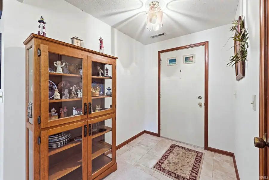 1725 Cambrian Place, Fort Wayne, IN 46804 - #2