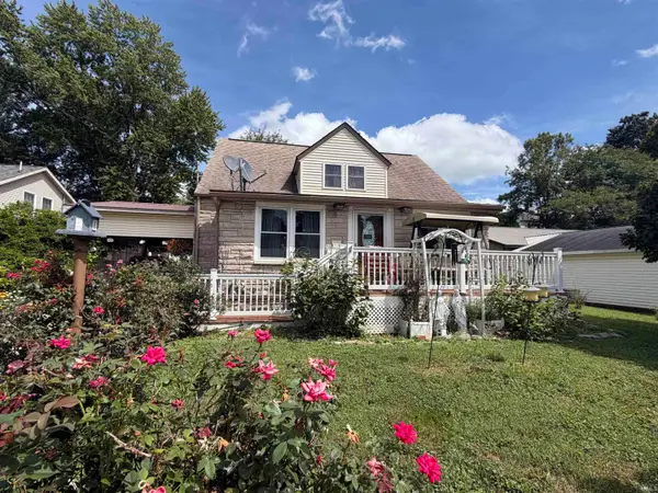 702 NW 2nd Street, Washington, IN 47501