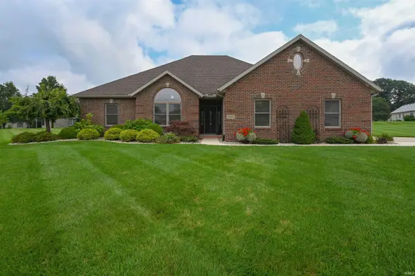 1753 Hunters Cove Circle, Kokomo, IN 46902