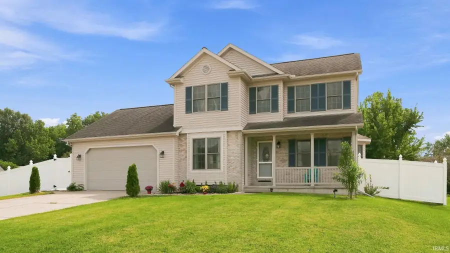 605 E Wawonaissa Drive, Syracuse, IN 46567 - #2