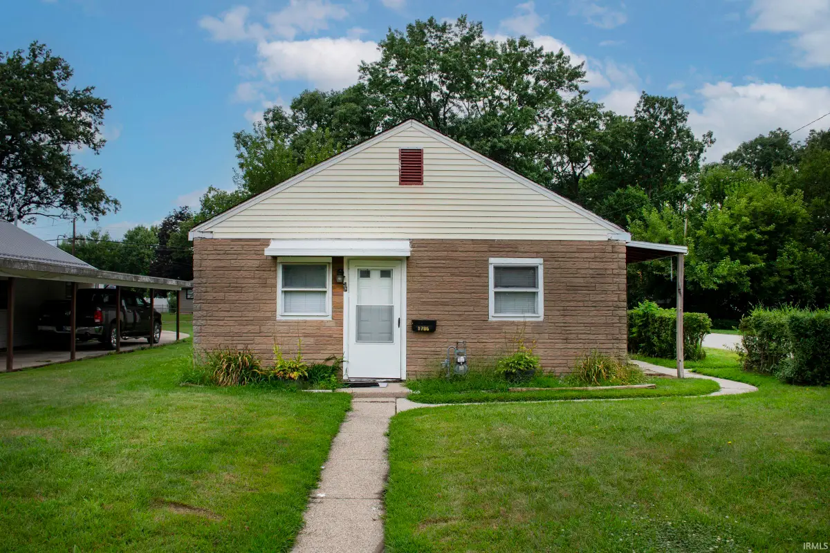 1700 Strong Avenue, Elkhart, IN 46514 - #1