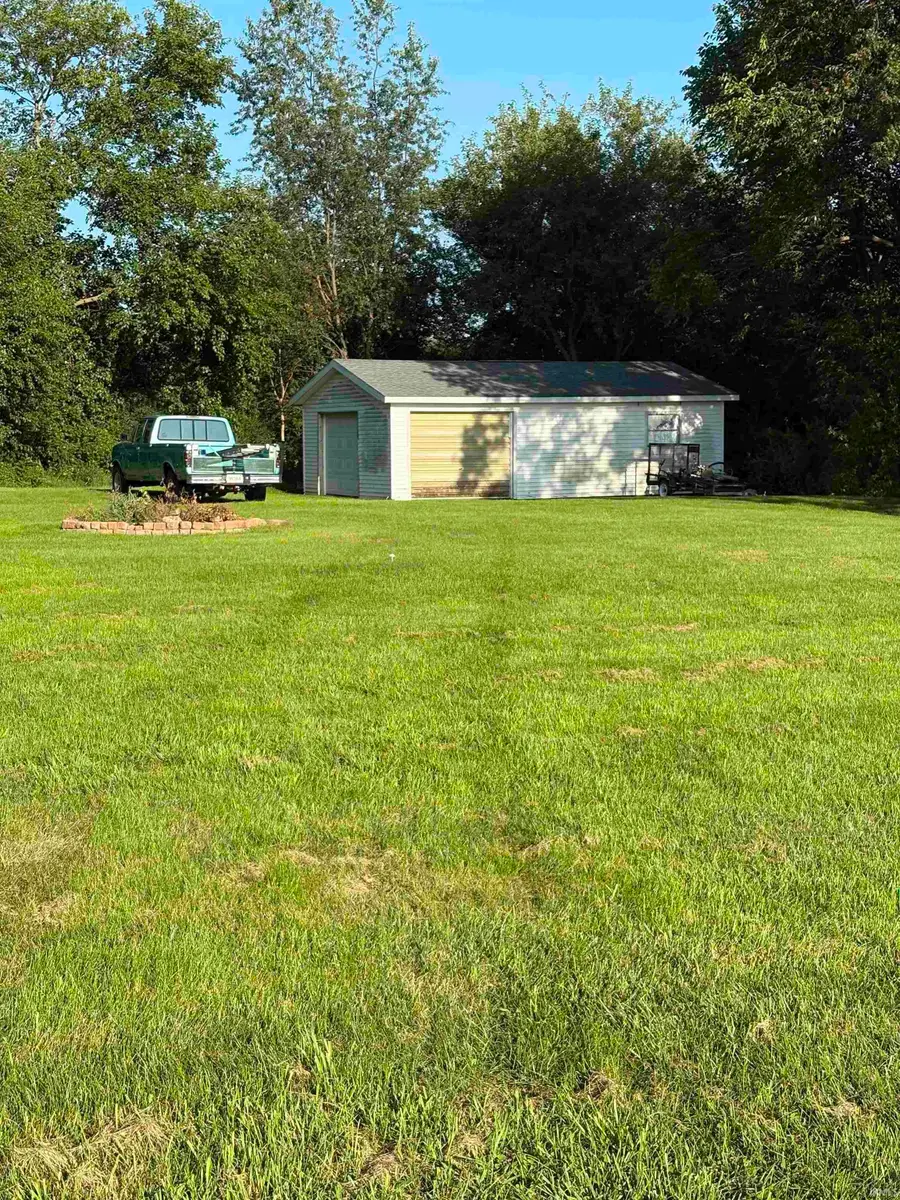 705 S Logan Street, Kewanna, IN 46939 - #3