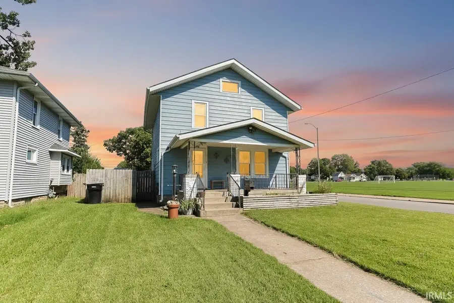 946 S 27th Street, South Bend, IN 46615 - #2