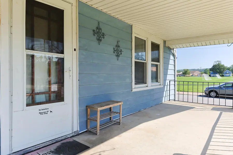 946 S 27th Street, South Bend, IN 46615 - #3