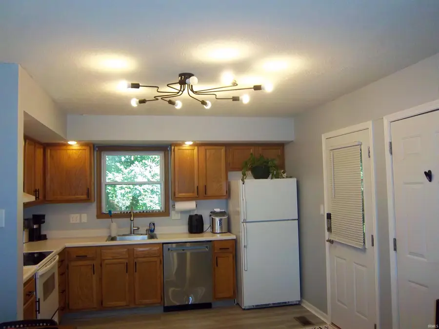 1126 N Forest View Drive, Ellettsville, IN 47429 - #3