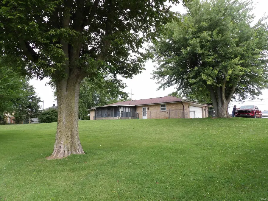 9315 E Jackson Street, Selma, IN 47383 - #2