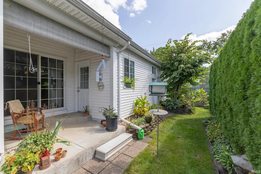 219 W La Salle Avenue, Mishawaka, IN 46545 - #3