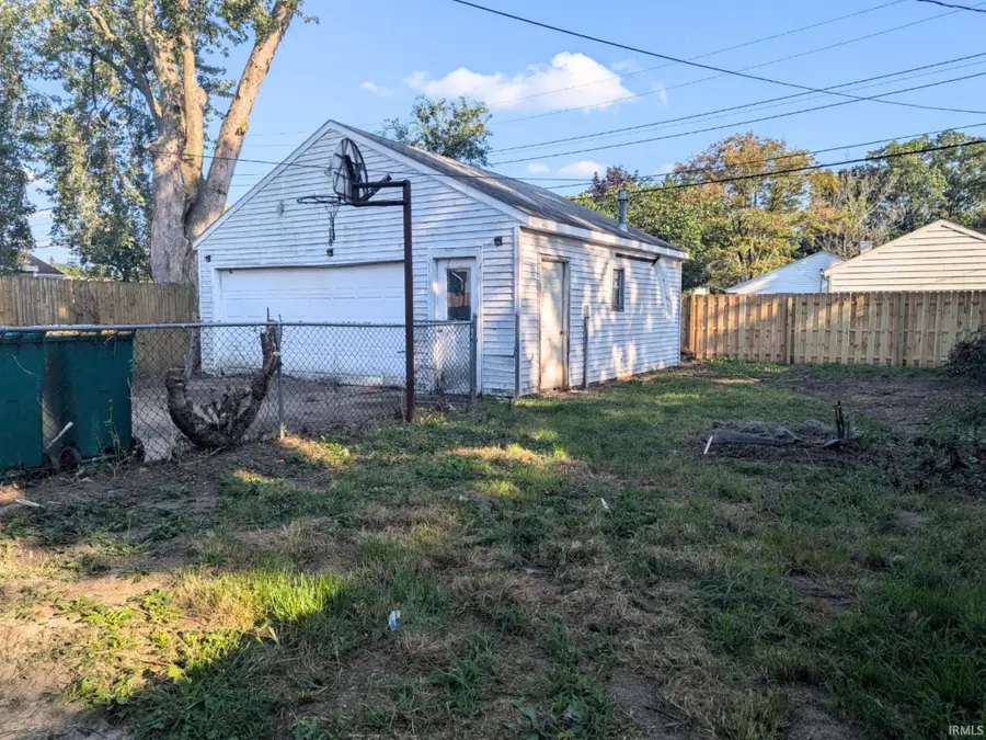 127 Bastogne Avenue, Mishawaka, IN 46545 - #2