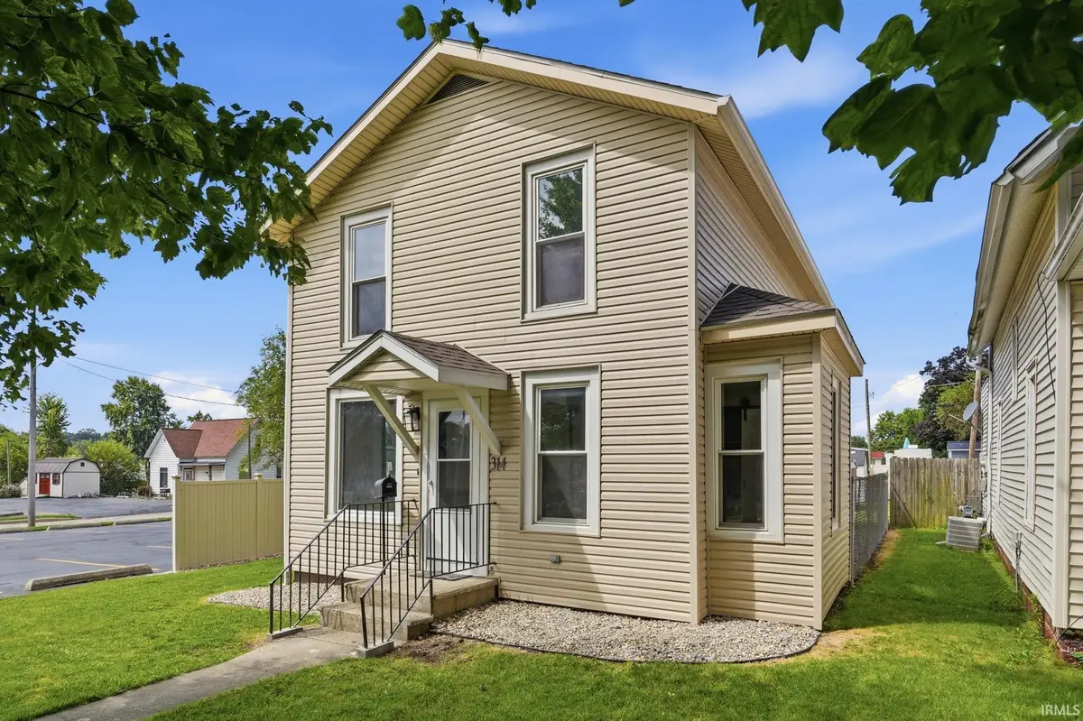 314 S Line Street, Columbia City, IN 46725 - #1