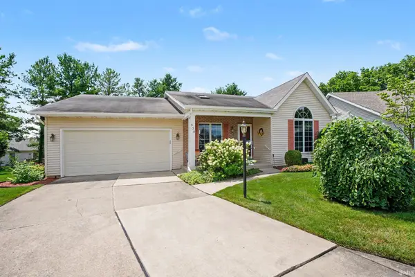 930 Fredericksburg Court, South Bend, IN 46614