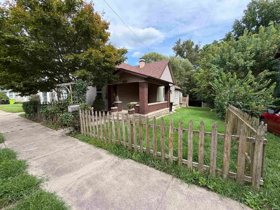 1128 Cummings Street, Logansport, IN 46947 - #3