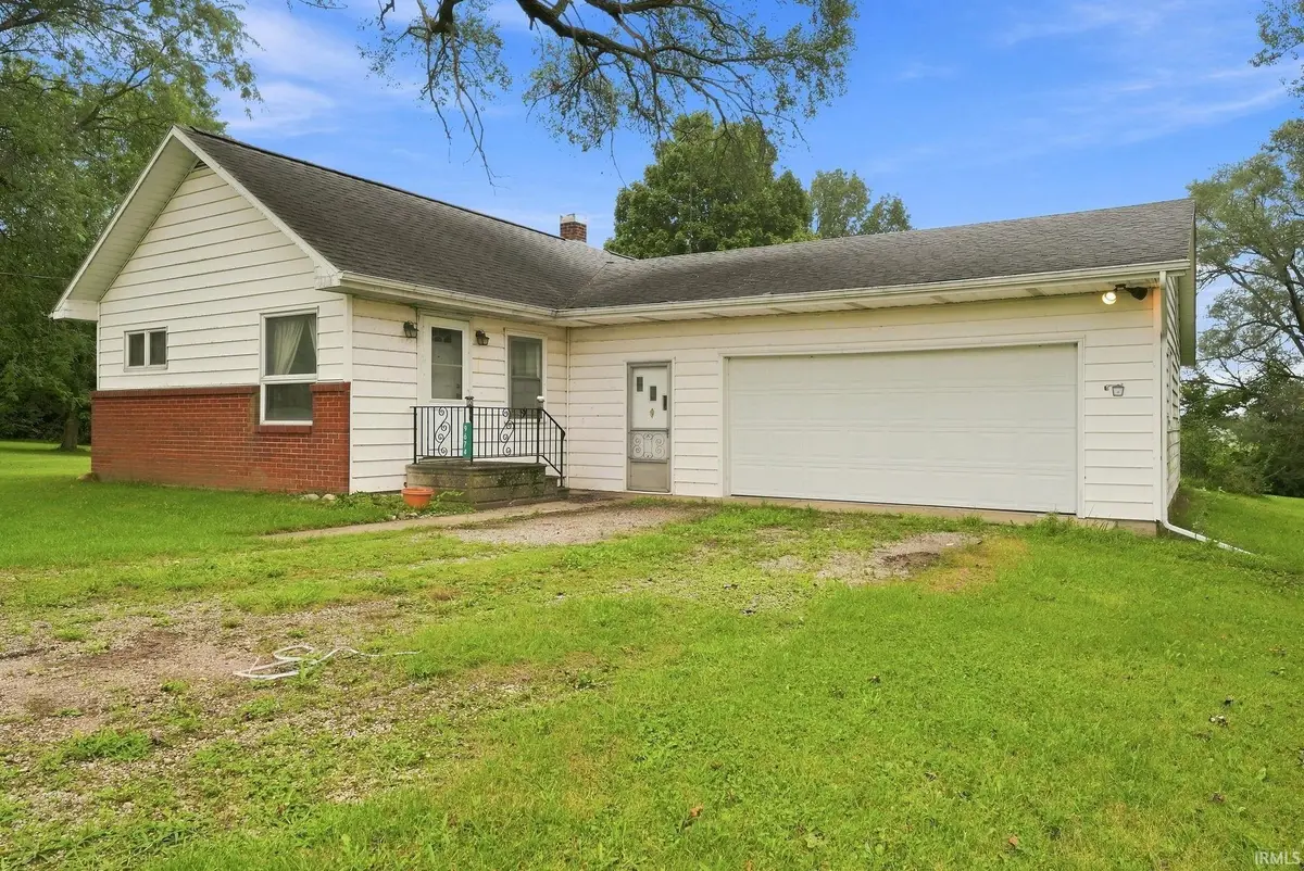 9674 E 150 S Road, Pierceton, IN 46562 - #1