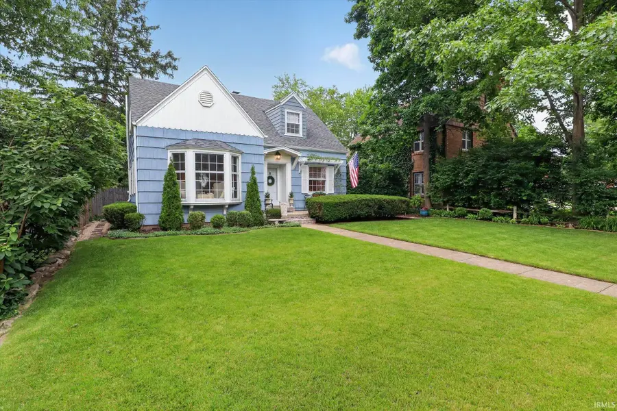 1725 E Lasalle Avenue, South Bend, IN 46617 - #2