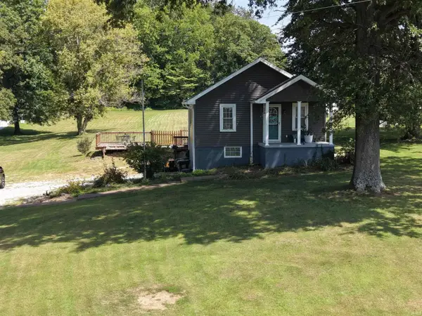 719 Schroeder Lane, Evansville, IN 47712
