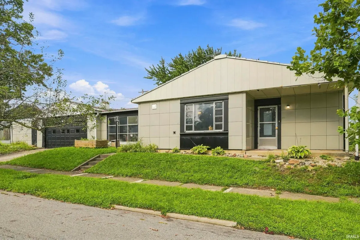 1928 Glenwood Avenue, Fort Wayne, IN 46805 - #1