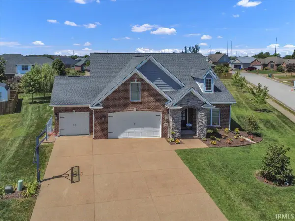 2881 Courtz Court, Newburgh, IN 47630