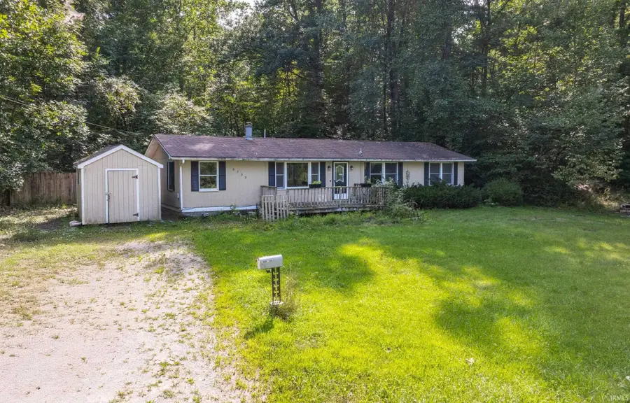 6735 E South Barbee Drive, Pierceton, IN 46562 - #2