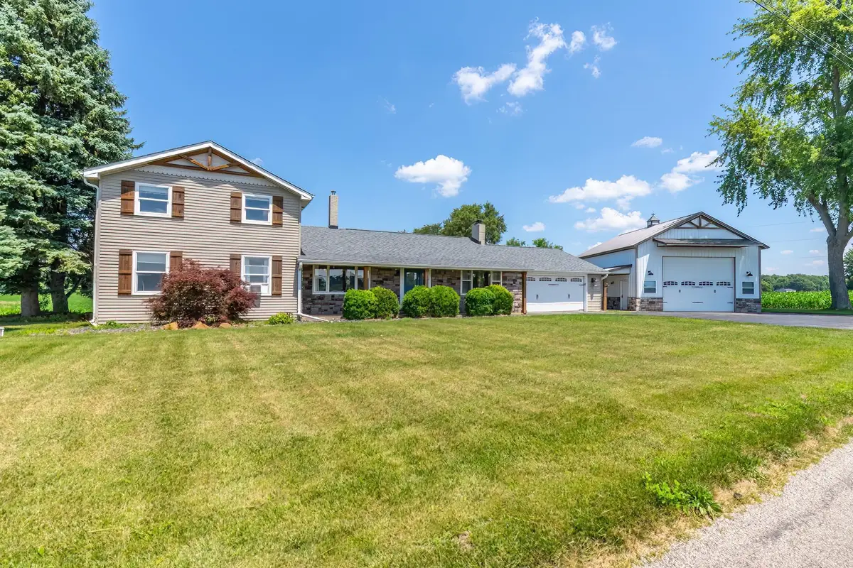 5726 E 800 N, Syracuse, IN 46567 - #1