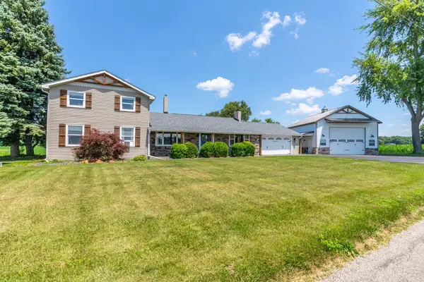 5726 E 800 N, Syracuse, IN 46567